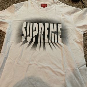 Supreme T-shirt